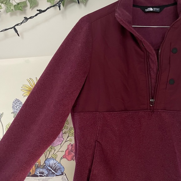 Large The North Face half zip sweater - Picture 2 of 7